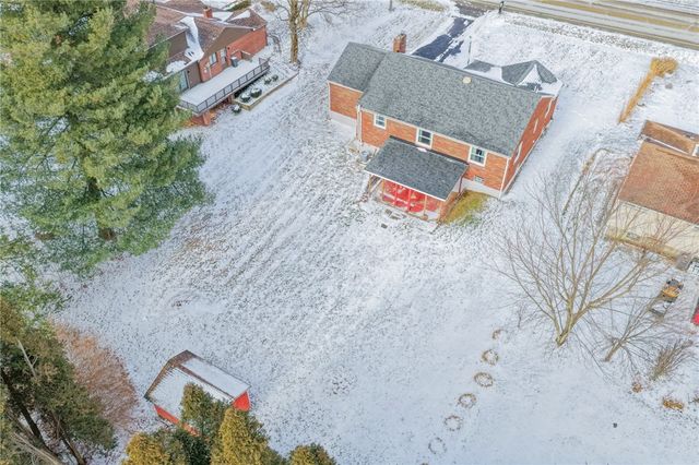 332 E Maitland Ln, Neshannock Twp, PA 16105