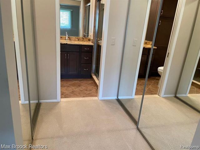 4585 Laurel Club Circle, West Bloomfield, MI 48323