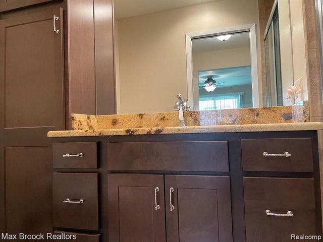4585 Laurel Club Circle, West Bloomfield, MI 48323