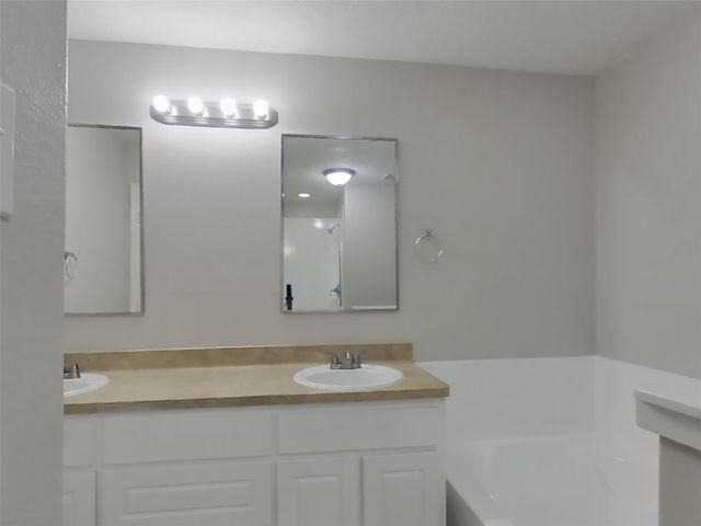 224 Kellyn Court, Conroe, TX 77306