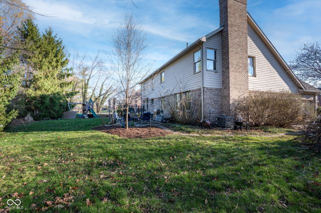 11382 Royal Place, Carmel, IN 46032