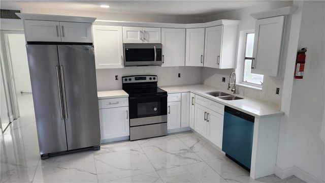 4160 NW 21st Street 246, Lauderhill, FL 33313