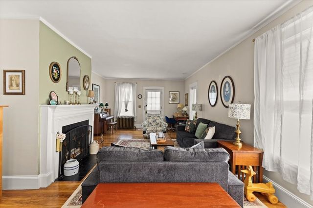 53 Ashland St, Taunton, MA 02780