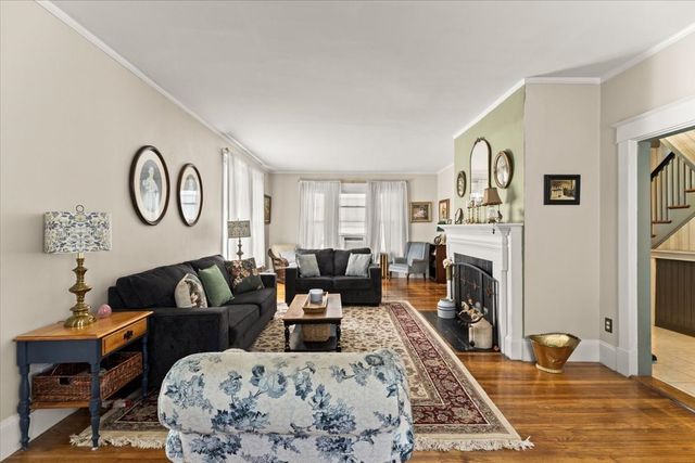 53 Ashland St, Taunton, MA 02780