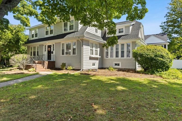 53 Ashland St, Taunton, MA 02780