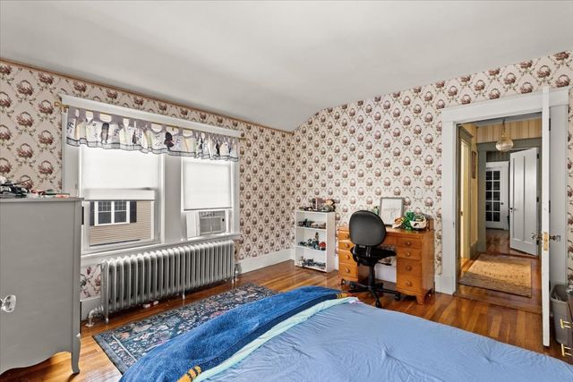 53 Ashland St, Taunton, MA 02780
