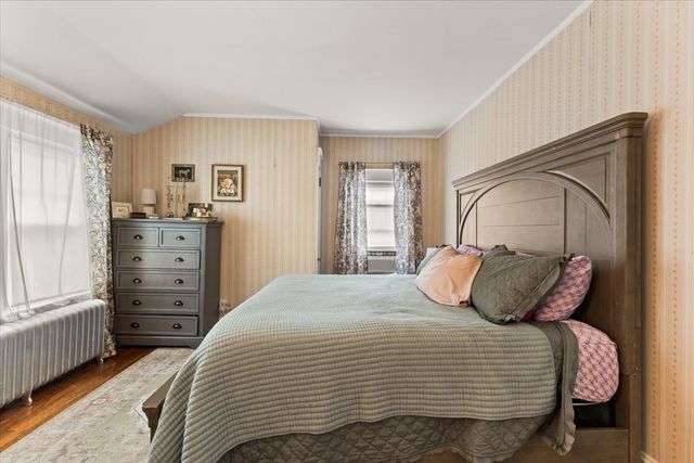 53 Ashland St, Taunton, MA 02780