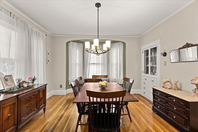 53 Ashland St, Taunton, MA 02780