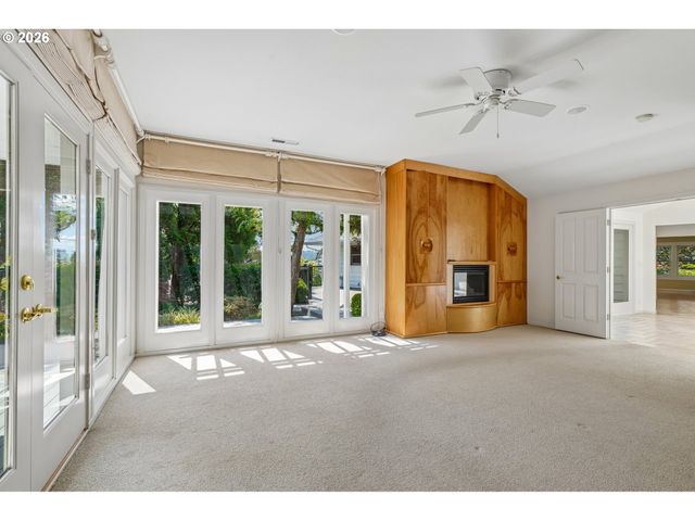 7600 Sw NORTHVALE Way, Portland, OR 97225