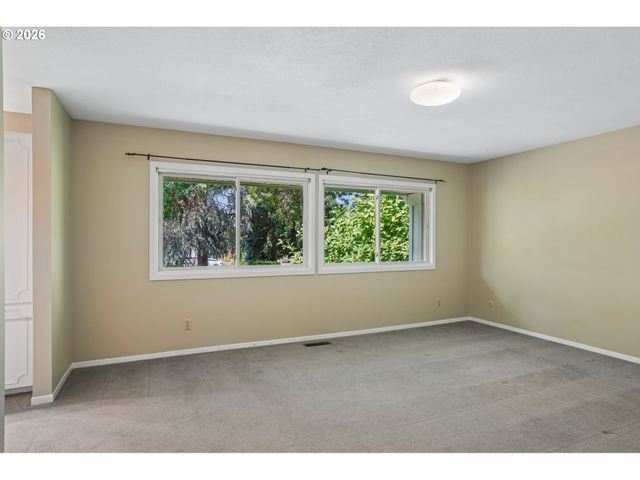 7600 Sw NORTHVALE Way, Portland, OR 97225