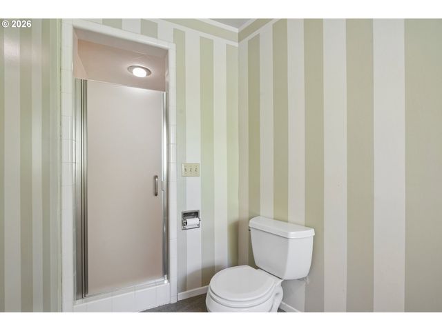 7600 Sw NORTHVALE Way, Portland, OR 97225