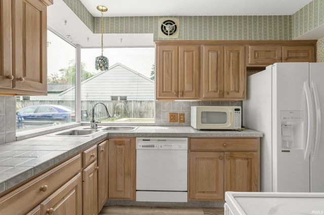 156 St. Clair Avenue, Elkhart, IN 46516