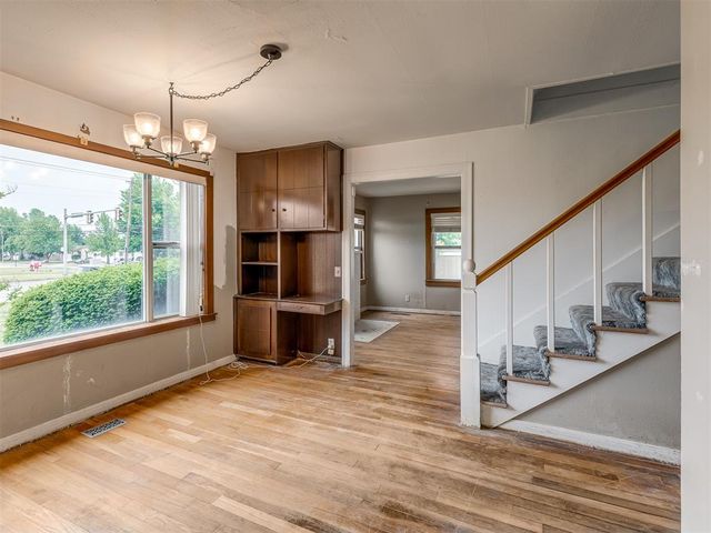 202 W Vandament Avenue, Yukon, OK 73099