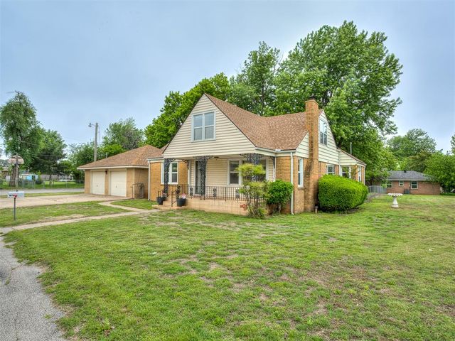 202 W Vandament Avenue, Yukon, OK 73099