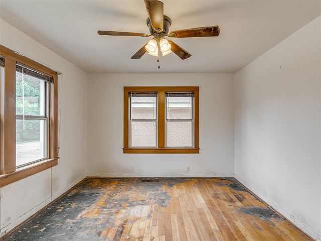 202 W Vandament Avenue, Yukon, OK 73099