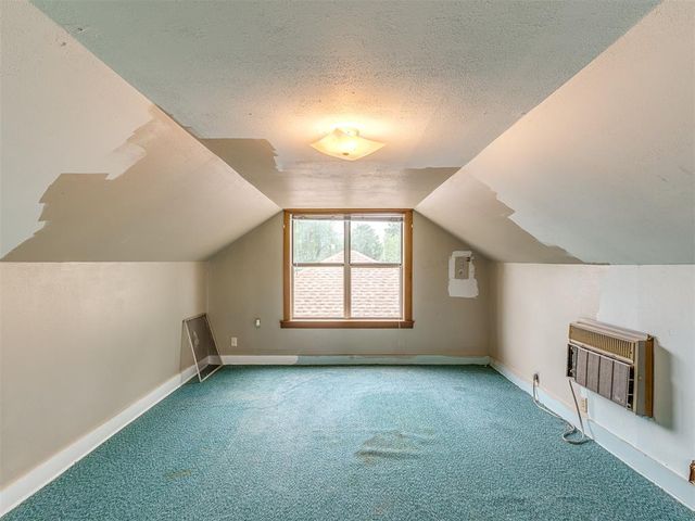 202 W Vandament Avenue, Yukon, OK 73099