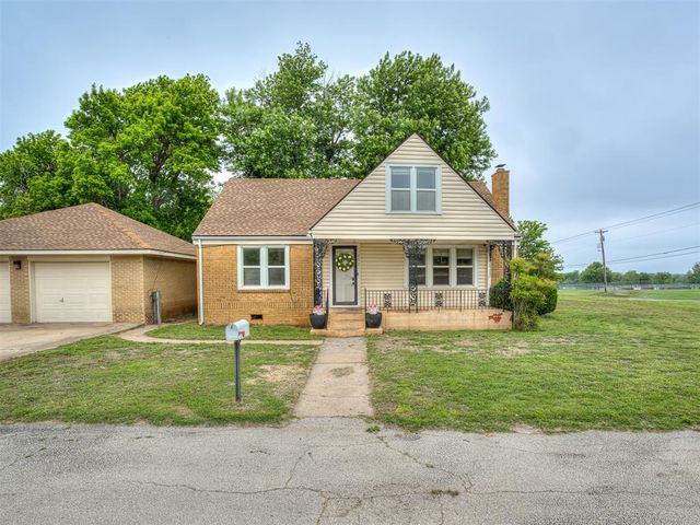 202 W Vandament Avenue, Yukon, OK 73099