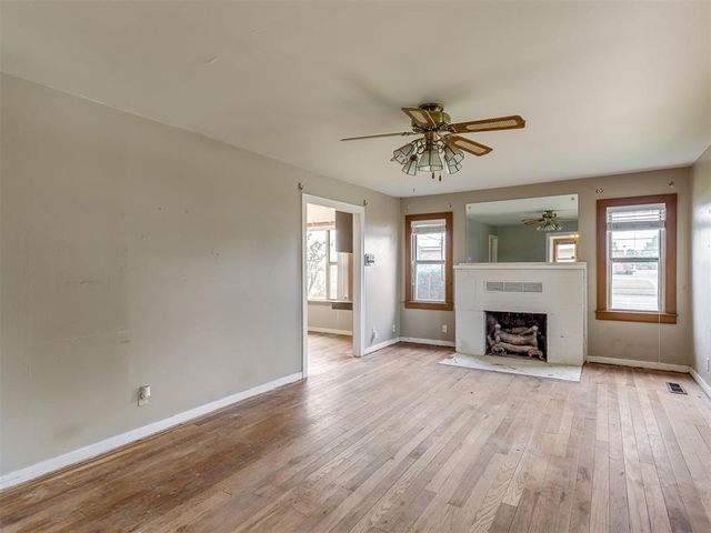 202 W Vandament Avenue, Yukon, OK 73099