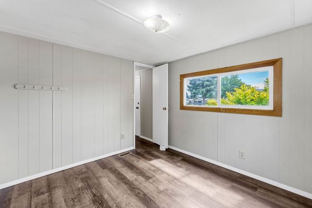 19115 E Montgomery Dr, Spokane Valley, WA 99027