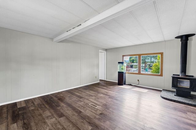 19115 E Montgomery Dr, Spokane Valley, WA 99027