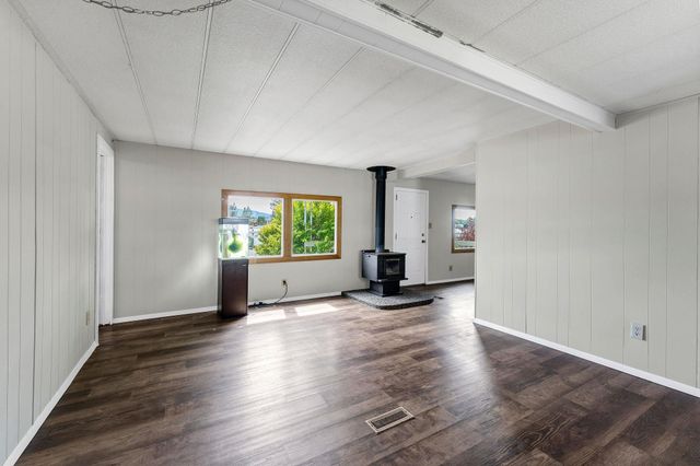 19115 E Montgomery Dr, Spokane Valley, WA 99027