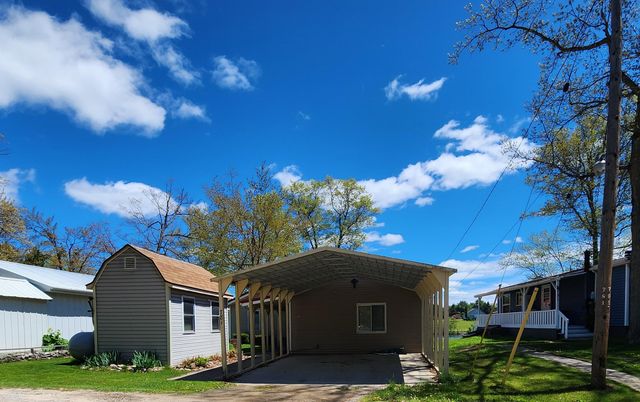 781 N Blue Gill Lake Road, Harrison, MI 48625