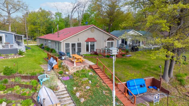781 N Blue Gill Lake Road, Harrison, MI 48625