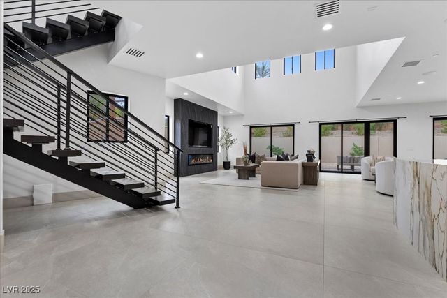 19 Rue Grimaldi Way, Henderson, NV 89011