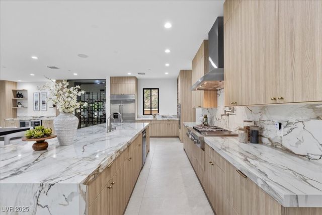 19 Rue Grimaldi Way, Henderson, NV 89011