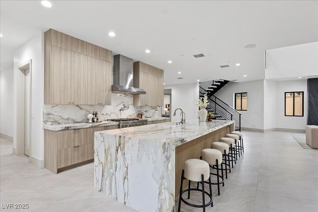 19 Rue Grimaldi Way, Henderson, NV 89011