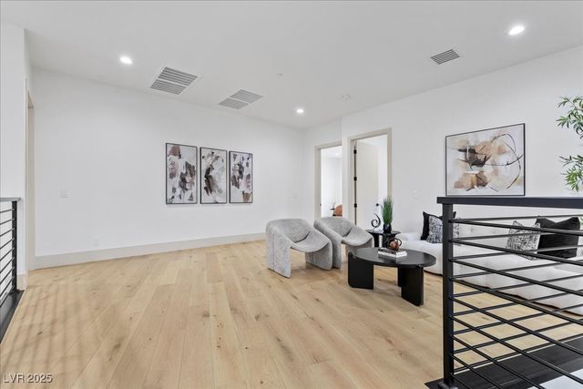 19 Rue Grimaldi Way, Henderson, NV 89011