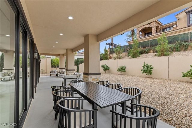 19 Rue Grimaldi Way, Henderson, NV 89011