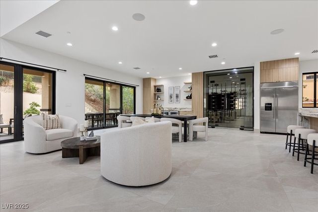 19 Rue Grimaldi Way, Henderson, NV 89011