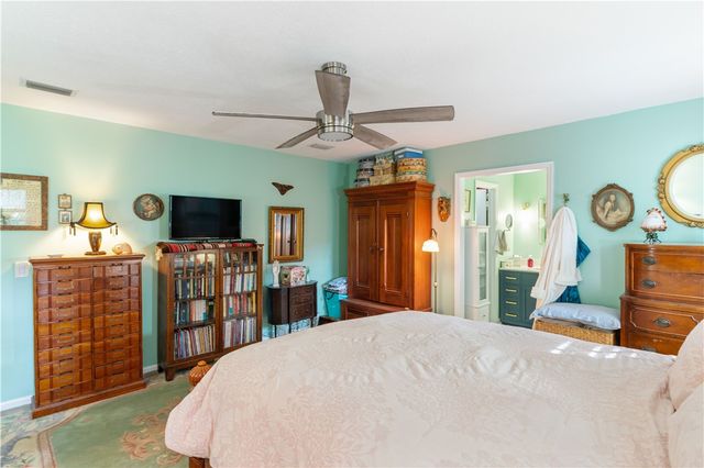 219 Five Pounds Road, St Simons Island, GA 31522