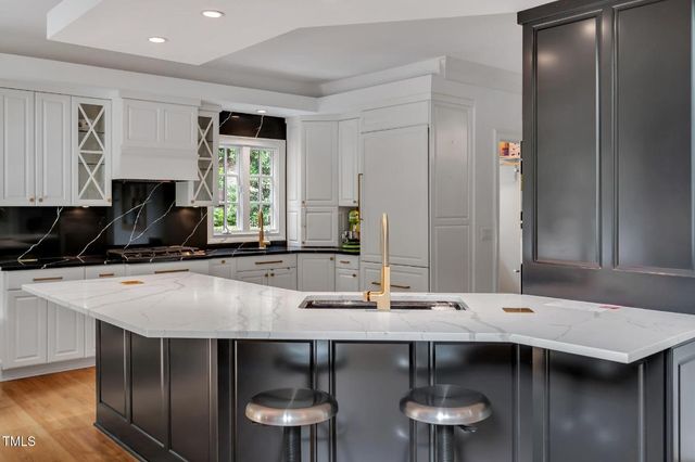 53516 Bickett Drive, Chapel Hill, NC 27517