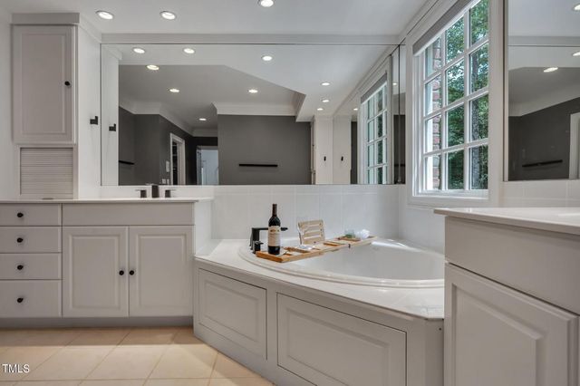 53516 Bickett Drive, Chapel Hill, NC 27517