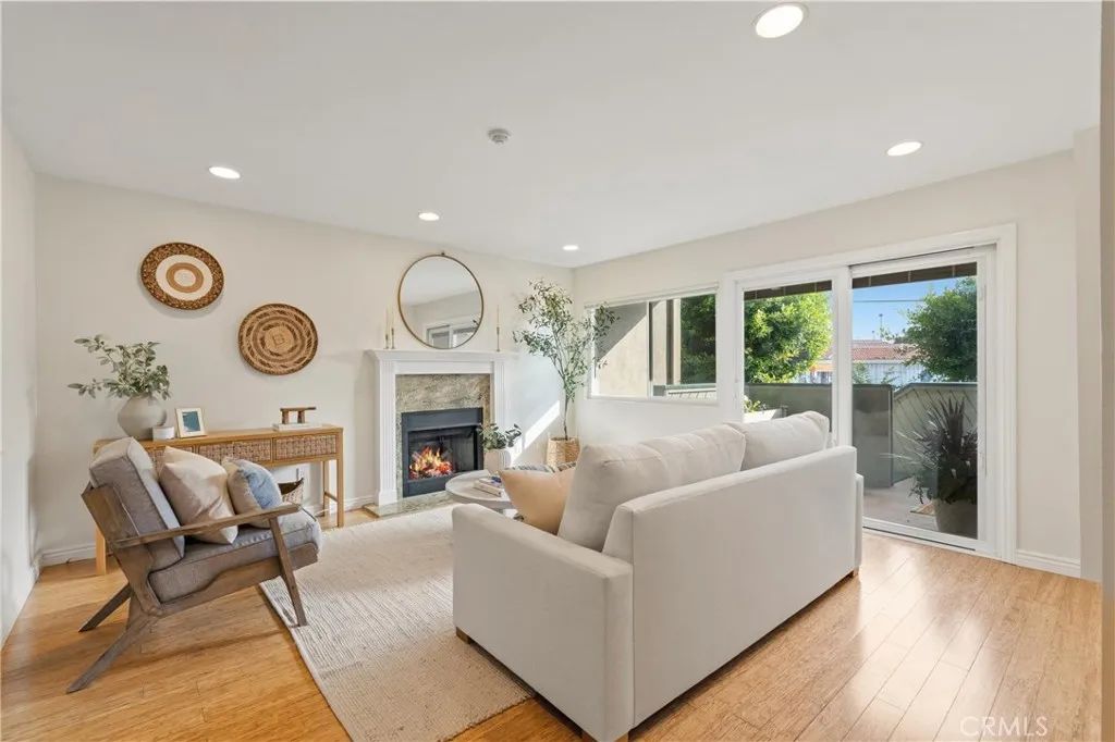 1112 Beryl St. 7, Redondo Beach, CA 90277