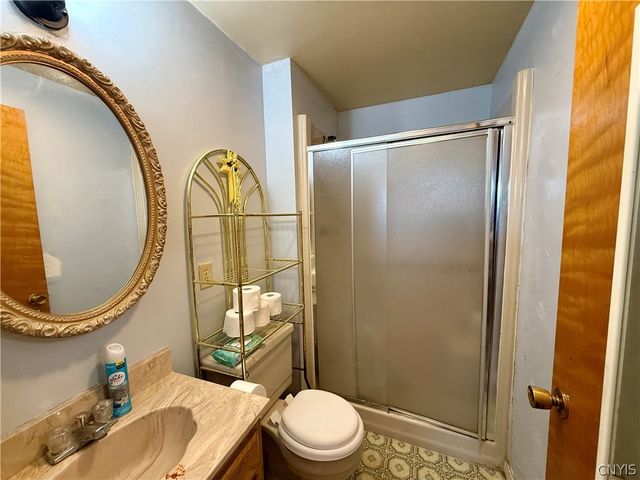 27 Meadowbrook Drive, New Hartford, NY 13413
