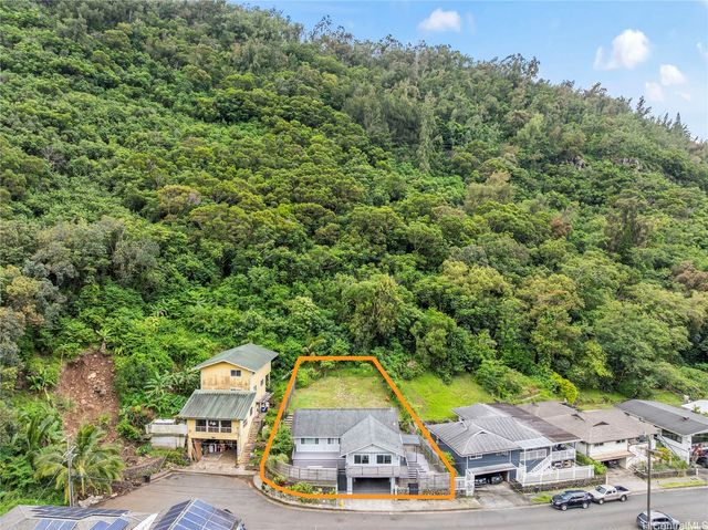 3133 Nihi Street, Honolulu, HI 96819
