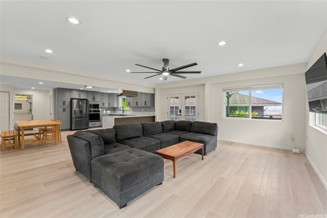3133 Nihi Street, Honolulu, HI 96819