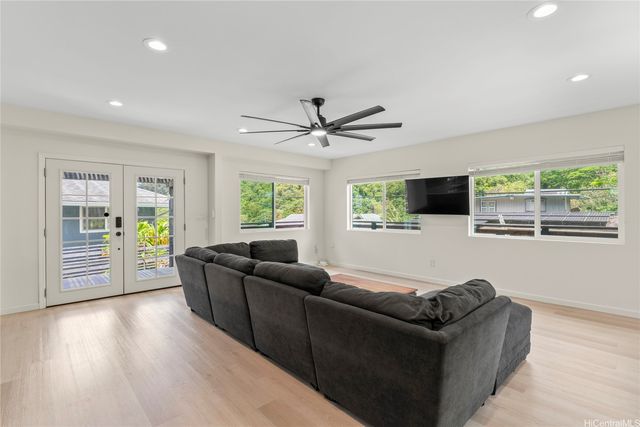 3133 Nihi Street, Honolulu, HI 96819