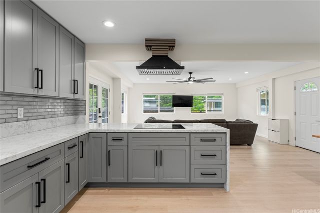 3133 Nihi Street, Honolulu, HI 96819