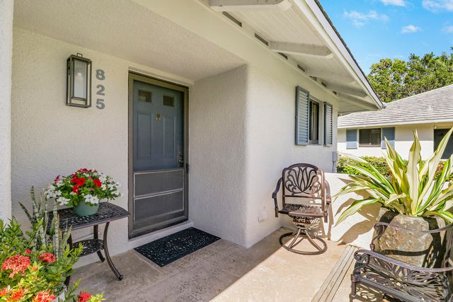 825 Club Drive, Palm Beach Gardens, FL 33418