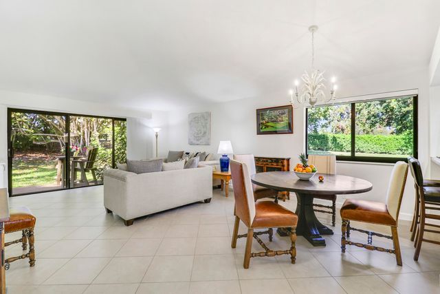 825 Club Drive, Palm Beach Gardens, FL 33418