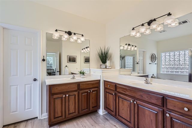 2835 Checker DR, Cedar Park, TX 78613