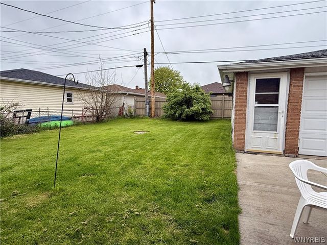 86 Diane Drive, Cheektowaga, NY 14225
