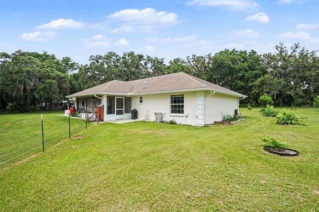 7697 W C 476, Bushnell, FL 33513