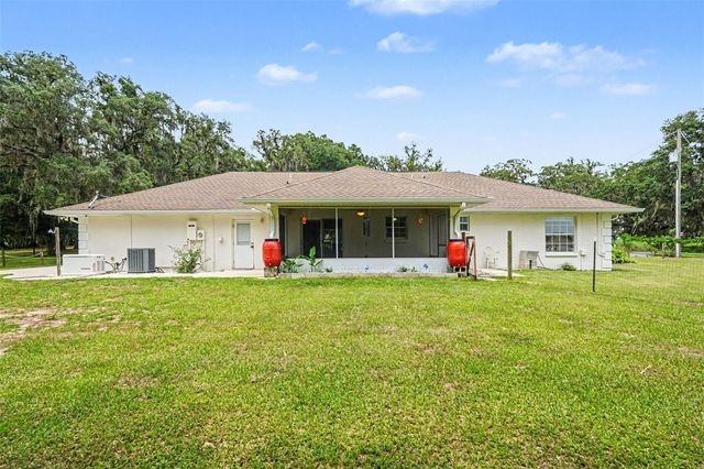 7697 W C 476, Bushnell, FL 33513