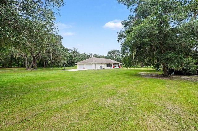 7697 W C 476, Bushnell, FL 33513