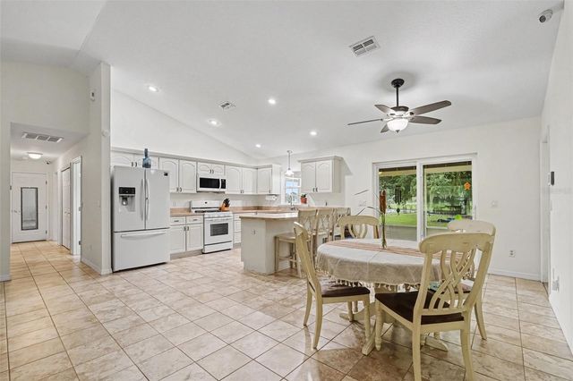 7697 W C 476, Bushnell, FL 33513